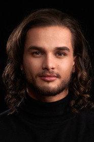 Danny Dorland as Fender in Red Flags 2025