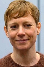 Caroline Junghanns as Helene Sonnenfeld in Max and the Senior Squad 2024