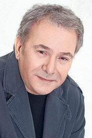 Manolis Mitsias as Self in Behind the Curtain: Akis Panou 1977