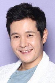 Lee Min-woo as Gwanghyun in Hill of Freedom 2014