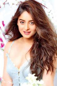 Mahhi Vij as Kalyani in Aparichithan 2004