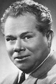 Yakov Rodos as Smirnov-Alyanskiy in Street Is Full of Surprises 1958