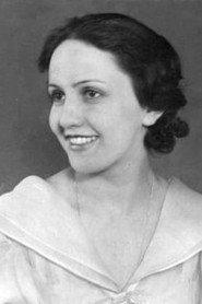 Kató Eõry as Margit, Fodor's wife in Piri Knows Everything 1932