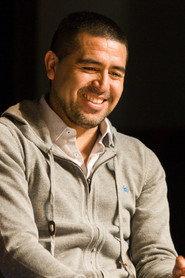 Juan Román Riquelme as Himself (Archive footage) in Entre los Barras Bravas 2011
