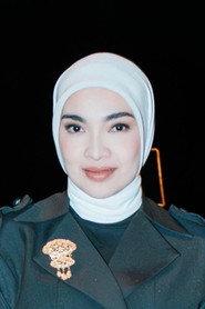 Tika Bravani as Fatmawati in Soekarno 2013