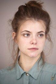 Juli Jakab as Menyasszony in No Man's Island 2014