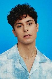 Alfred García as Él mismo in Aitana - Play Tour 2020
