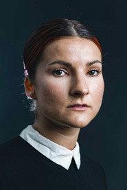 Eliška Soukupová as Ema in Hello, Welcome 2024