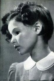 Mariu Pascoli as Ombretta Maironi in Piccolo mondo antico 1941