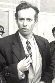 Carlo Mazzarella as Reporter in The Flying Saucer 1964