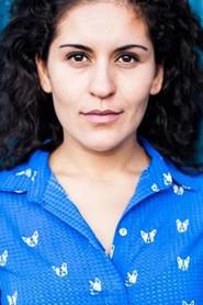 Özlem Solmaz as in Roos en Rana 2001