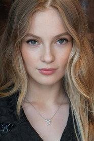 Hannah Dodd as Sarah Chapman / Cicely in Enola Holmes 2 2022
