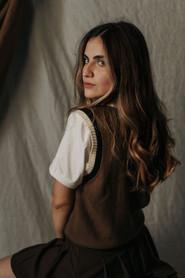 Nerea Mesa as Julia in The Masked Man