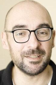 Rubén Arranz as Delivery man in On the Second Floor 2021