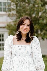 Charlie Hanes as Kirsten in BagBak 2022