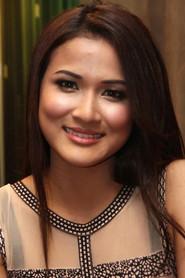 Hanis Zalikha as in Romeo Kota 2015