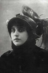Vera Kholodnaya as Paula, Lorio's partner in Be Silent, My Sorrow, Be Silent 1918