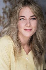Albertine Jonas as Laura in Thicket 2017