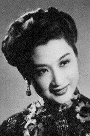 Manhua Zhou as 黄绣 in Rendezvous 1936