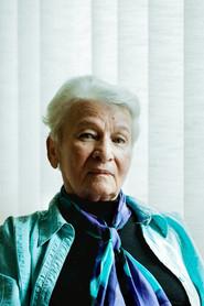 Éliane Radigue as Self in Sisters with Transistors 2021