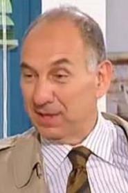 Stelios Petsos as Customer in Santa Klaou 2023