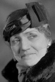 Elsa Widborg as Argonda in Meeting in the Night 1946
