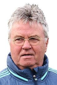 Guus Hiddink as Self in November 16 2015