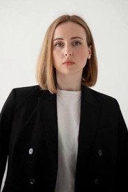 Kateryna Kabakova as Muse in Nymph - Siren 2025