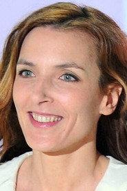 Judith Siboni as Red Star's Wife in La Bataille du rail 2021
