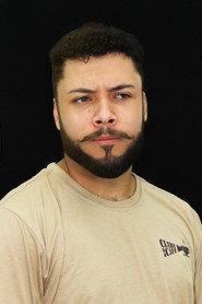 Gabriel Augusto as Beto, o dono do bar in Caminho do Falso Brilho 2023