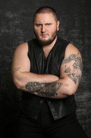 Paolo Boris as Verdugo in Facies 2022
