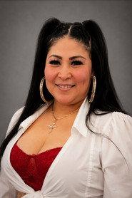 Luz Navarro as  in La Reina de California 2024
