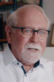 Dennis Turner as Self in Das geheime Wesen der Katzen 2021