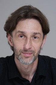 Vladimir Volzhin as Театровед in How I Met Her Mom 2024