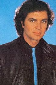Camilo Sesto as in Las vacaciones del amor 1981