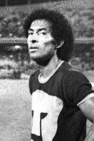 Cabinho as Himself in 40 Years as Pumas 2004