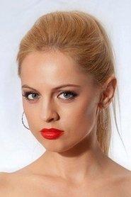 Yanina Studilina as Lena in Unreal Love 2014
