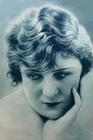 Régine Bouet as  in La joueuse d'orgue 1925