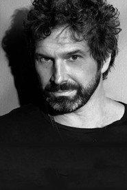 Iván Noble as  in Peluca y Marisita 2002