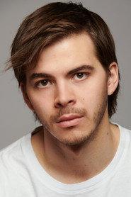 Franco Piffaretti as Quintín in There's Room for Two
