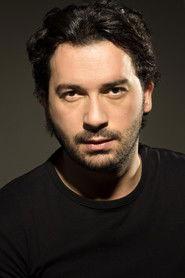 Ozan Çobanoğlu as Ekrem in Missing Pages 2013