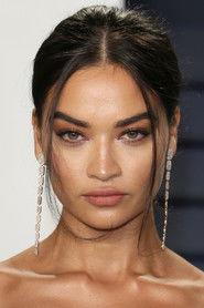 Shanina Shaik as Arabian Princess in The Mummy 2017