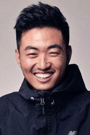 Shi Qingfeng as Wang Jiabin in Liu Qing 2021