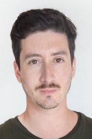 Daniel Leyton as Estafeta in Cortisol