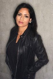 Christina Souza as Laura in Groundswell 2022