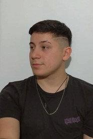 Nehuen Capretti as Esteban in Tiempo de Cambios 2024
