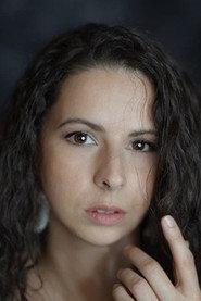 Emma Chaibedra as Emilie in Omaya 
