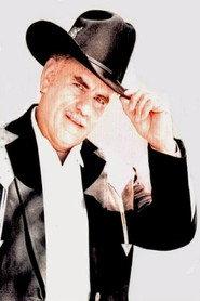 David Soria as El Papa de Liset in Cross Paths 2022