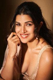 Nimrat Kaur as Preeti Ahuja in Sky Force 2025