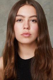 Kayden Brenna Tokarski as Robbie Avery in Curse of Vandor